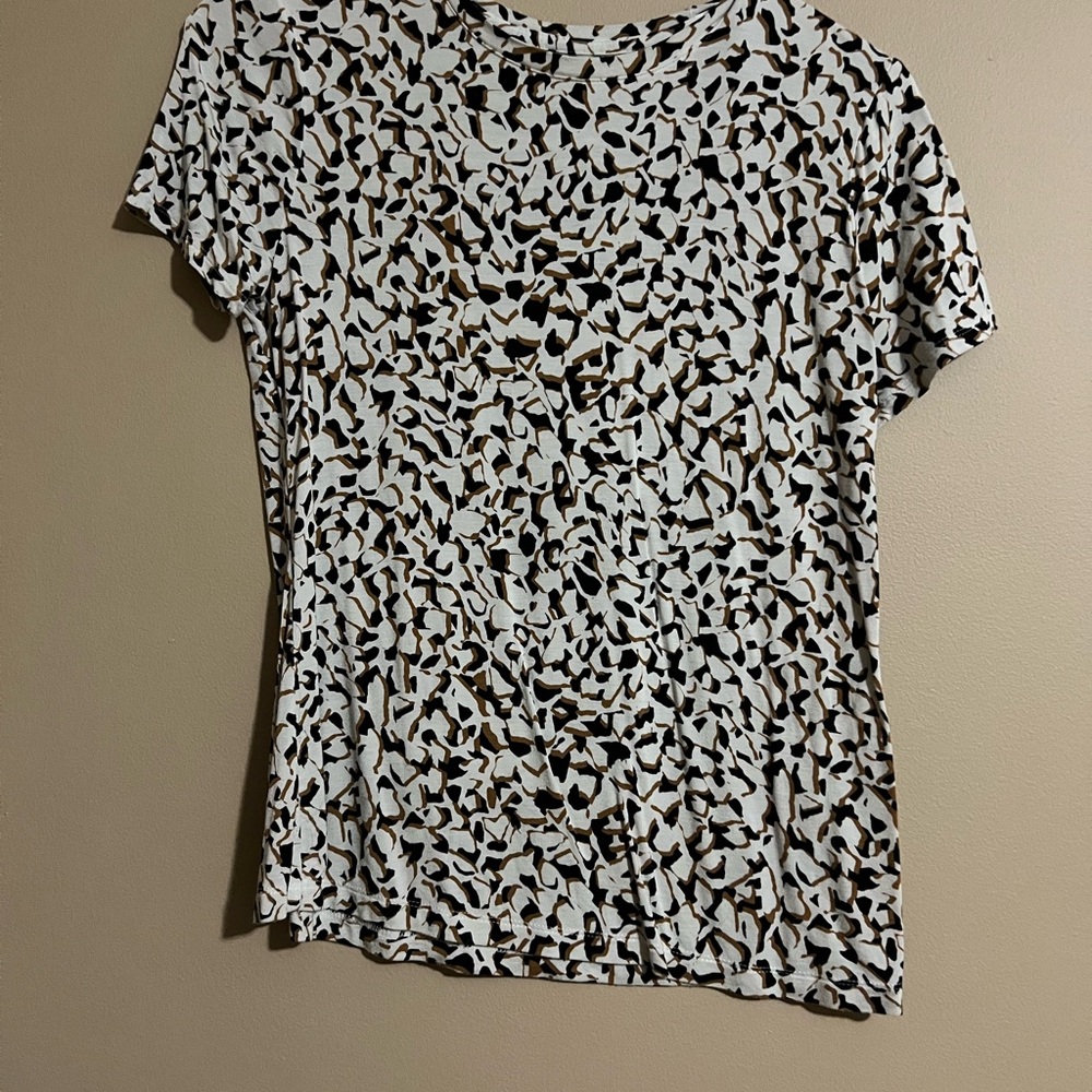 Nine West Black and White Graphic T-Shirt